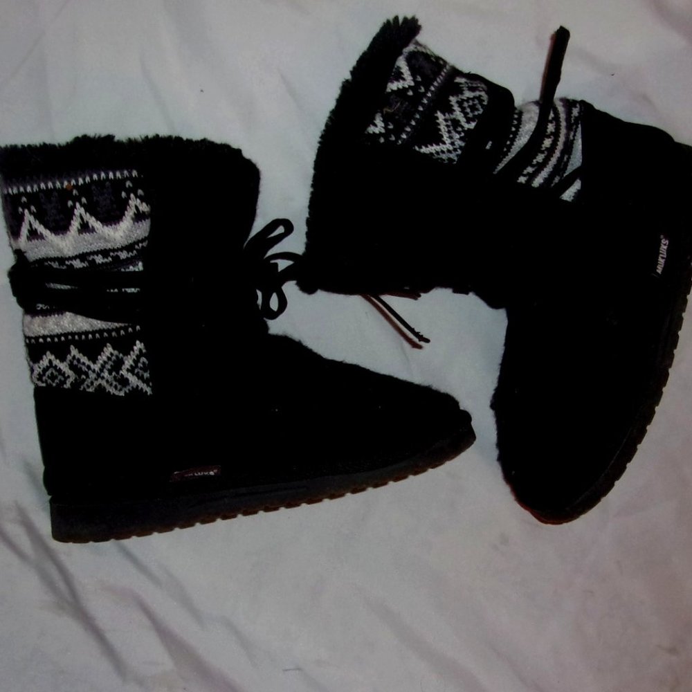 muk luks size 8 ankle sweater boots shoes womens black slippers faux fur eight